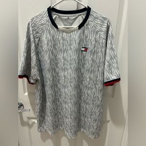 Tommy Hilfiger Sport Men’s Short Sleeve Crew Neck. Size XL. Lightly worn.